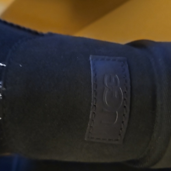 💎💎❄️🔥LIMITED EDITION UGGS BNIB TALL BLACK CLASSIC W/TASMAN BRAID🔥💎💎 - Picture 6 of 9